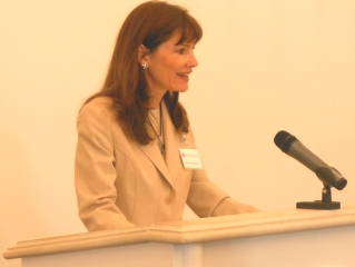 Image of Dodee Crockett Extending Greetings at Faith and Business Luncheon, Perkins School of Theology, Southern Methodist University